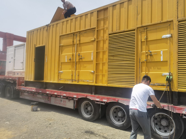 方正除了负载情况和发动机维护，还有哪些因素会影响 200kw 柴油发电机的油耗？