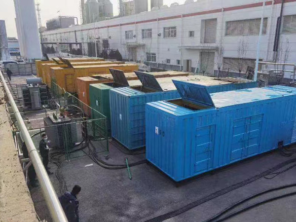 方正380V和690V电压的电缆线相同吗？
