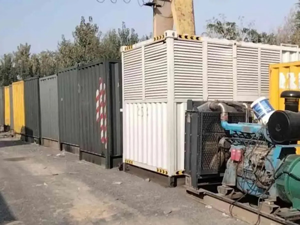 方正200KW柴油发电机机组每小时油耗是多少?